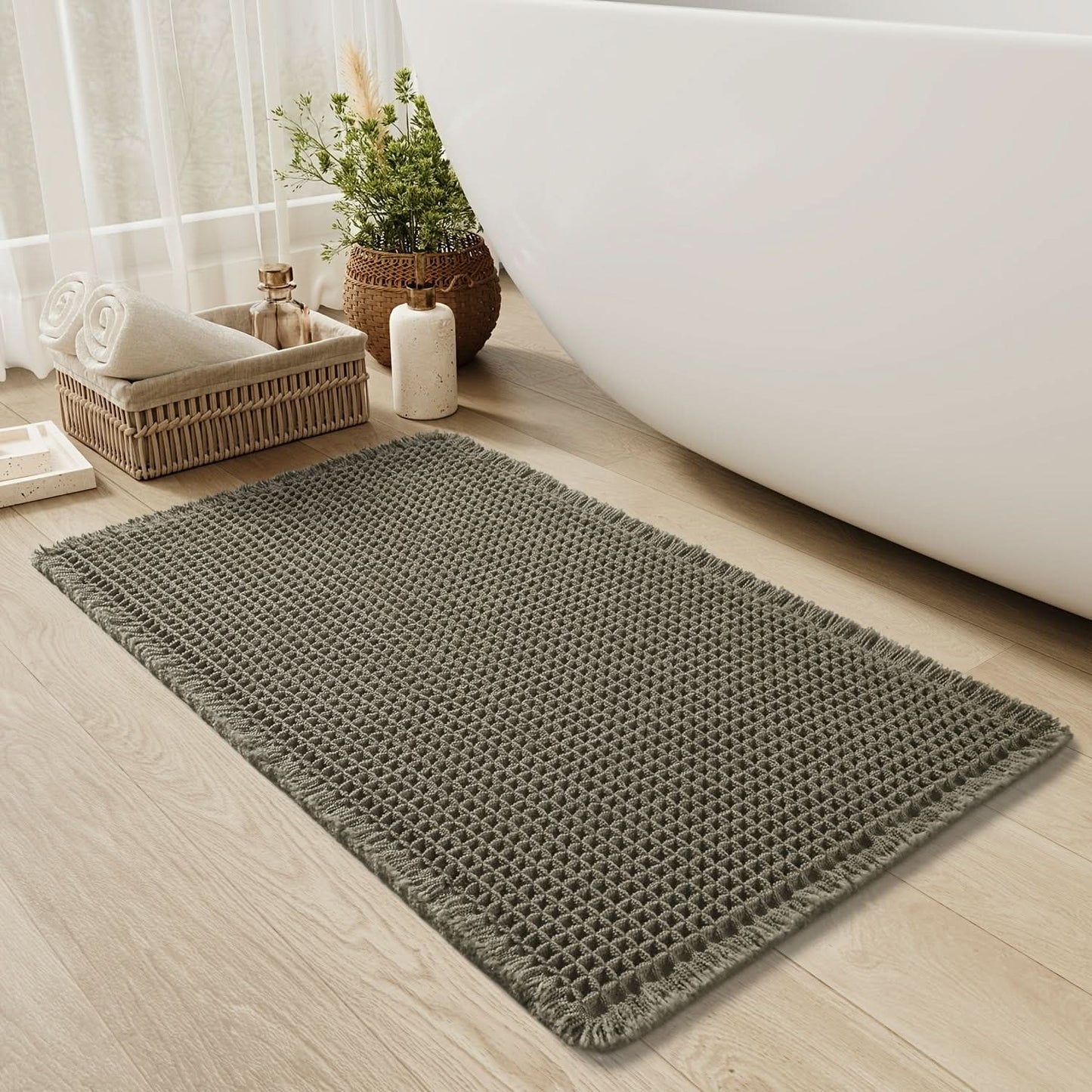 Plush Waffle Bath Mat with Fringes - Soft & Anti-Slip
