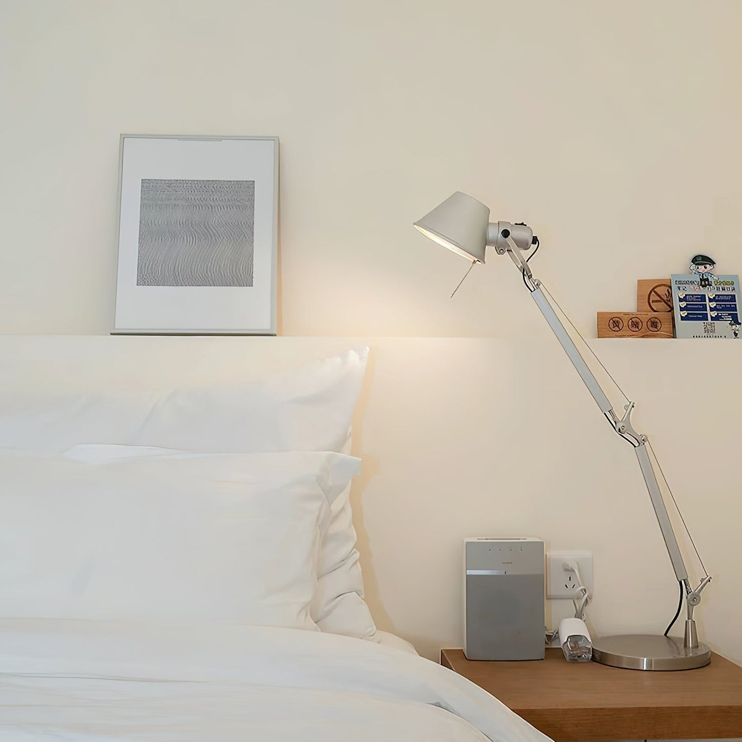 Rustic Stone Rocking Arm Lamp