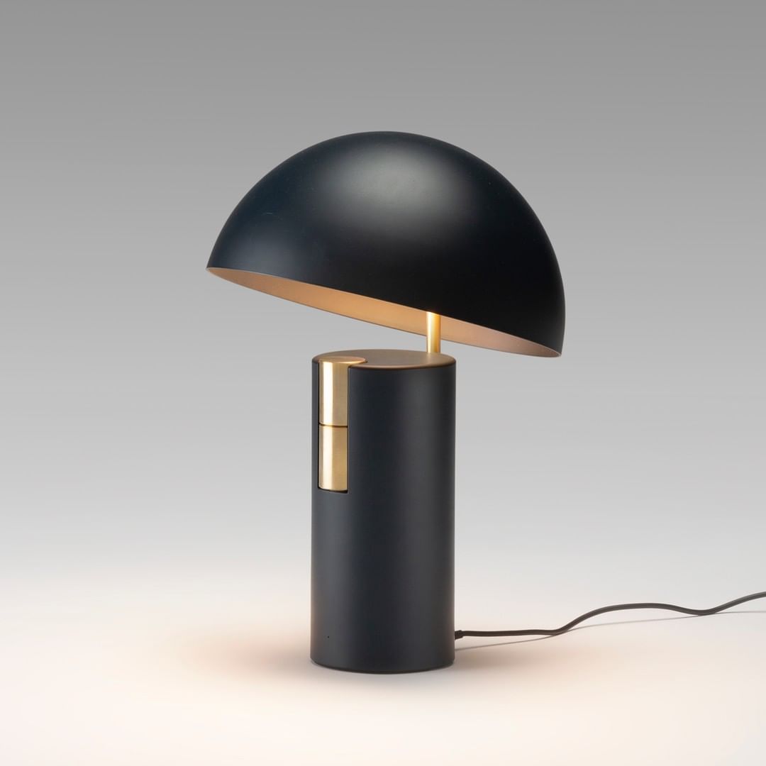 Simple Adjustable Desk Lamp