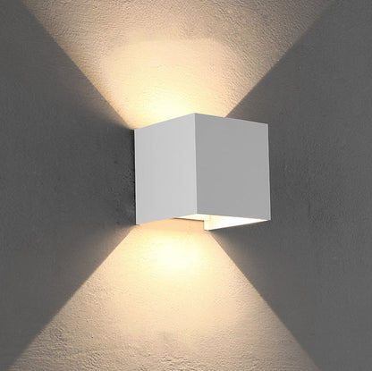 Sleek Contemporary LED Wall Lamp for Bedroom