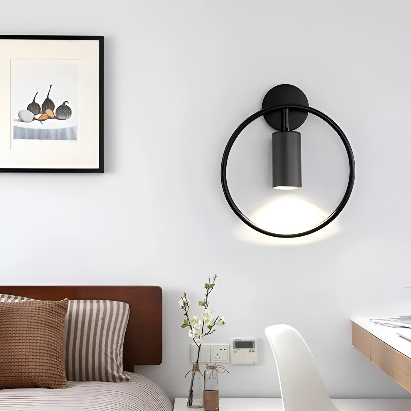 Stylish Round LED Wall Light Fixture