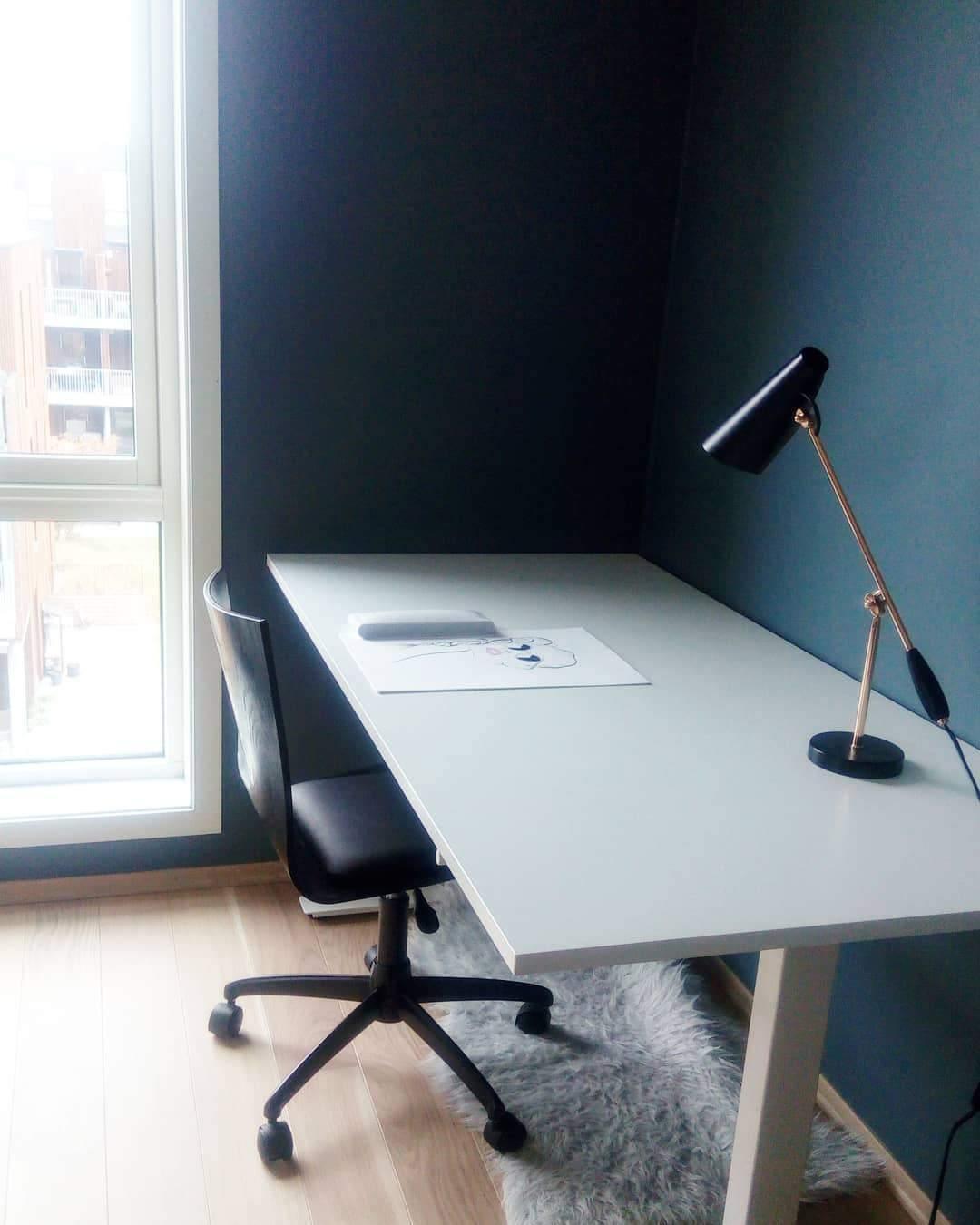 Small Simple Desk Lamp