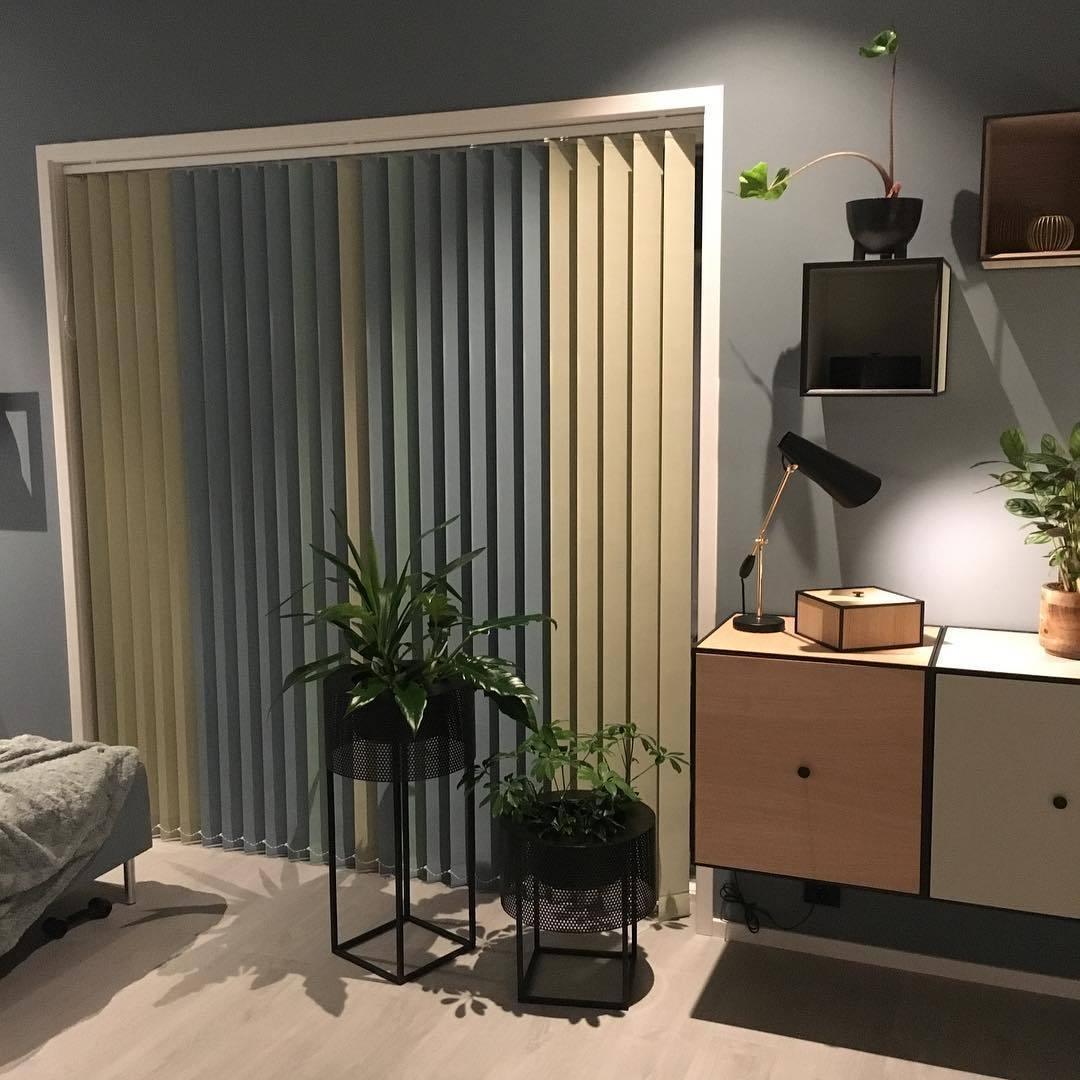 Small Simple Desk Lamp