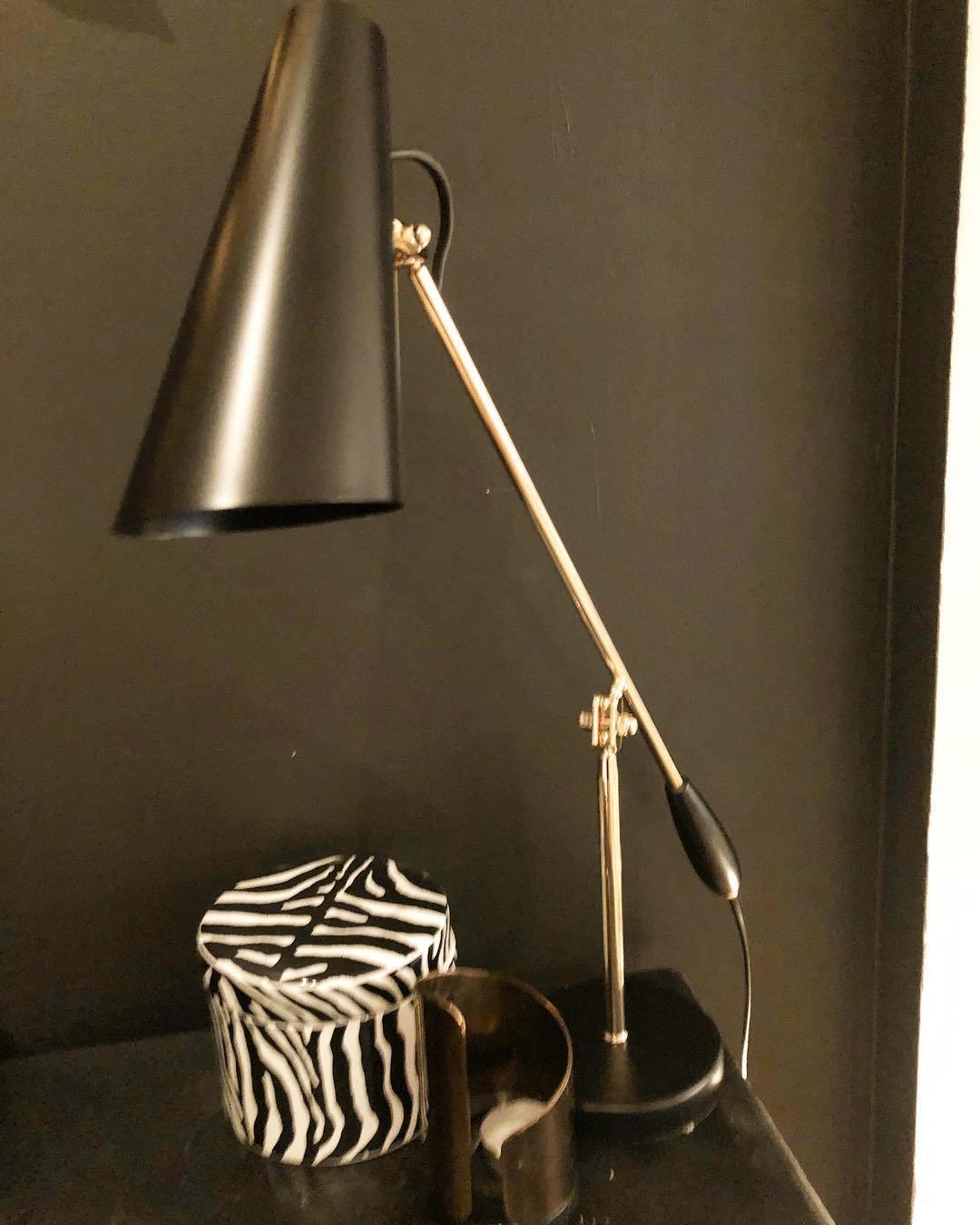 Small Simple Desk Lamp