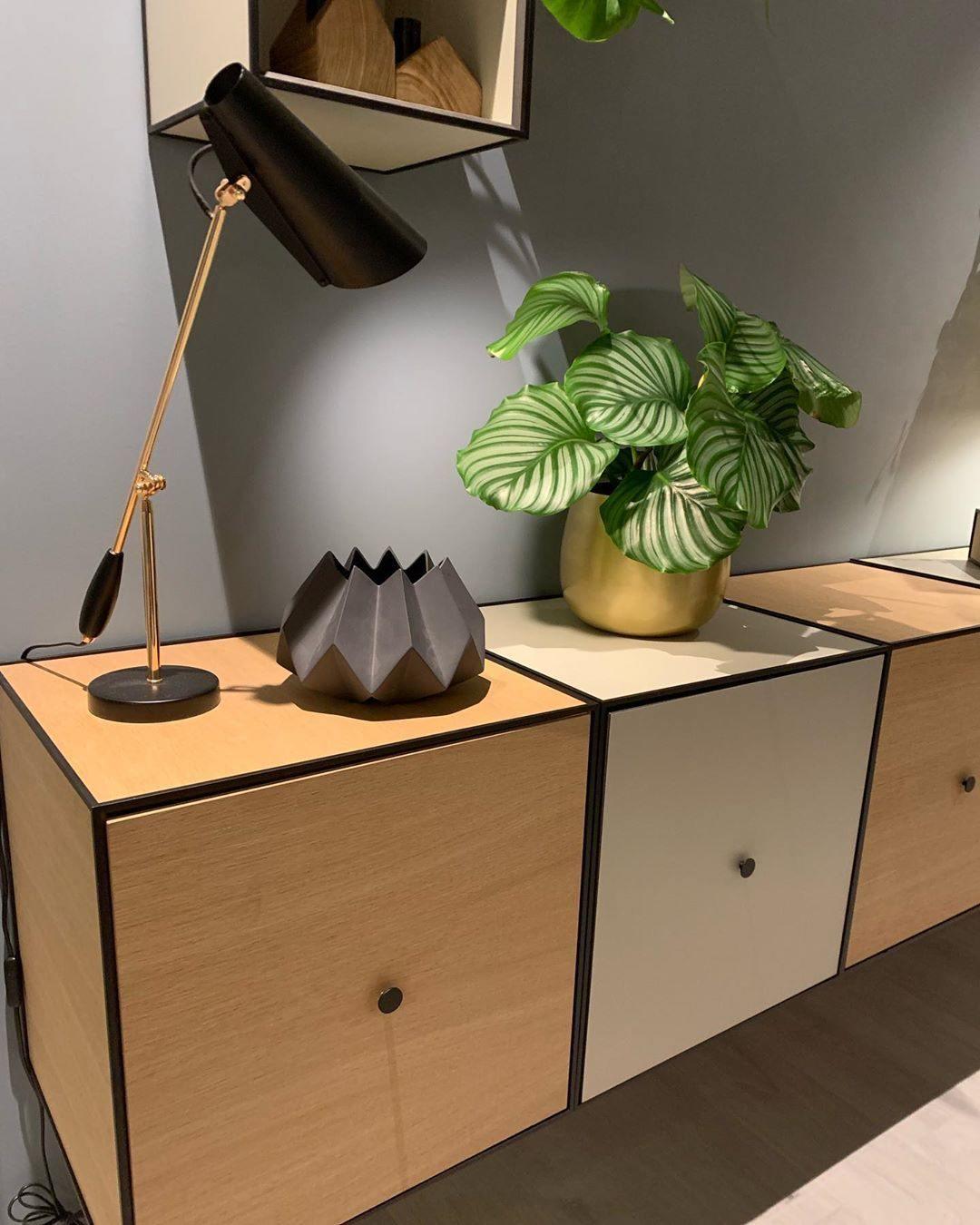 Small Simple Desk Lamp