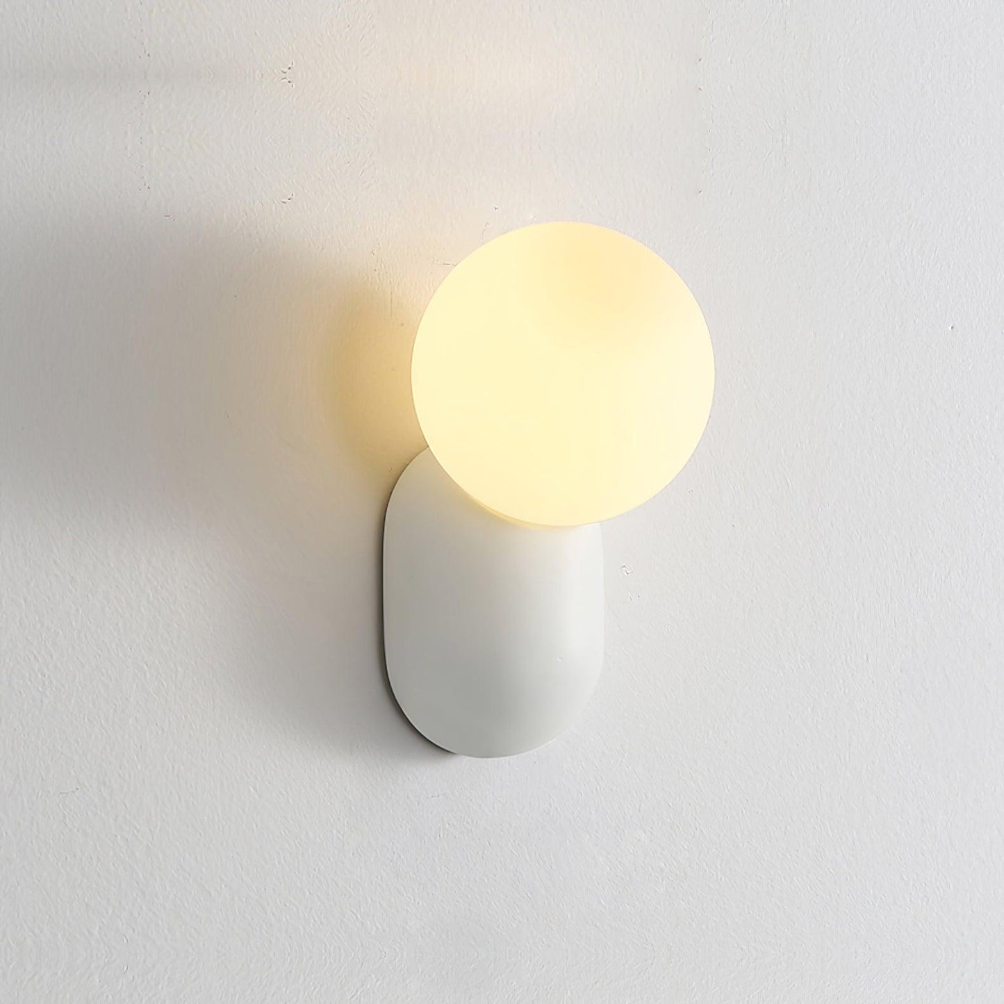 Stylish LED Resin Wall Light