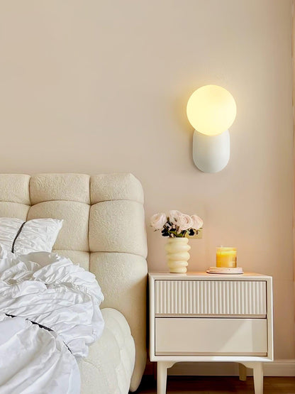 Stylish LED Resin Wall Light