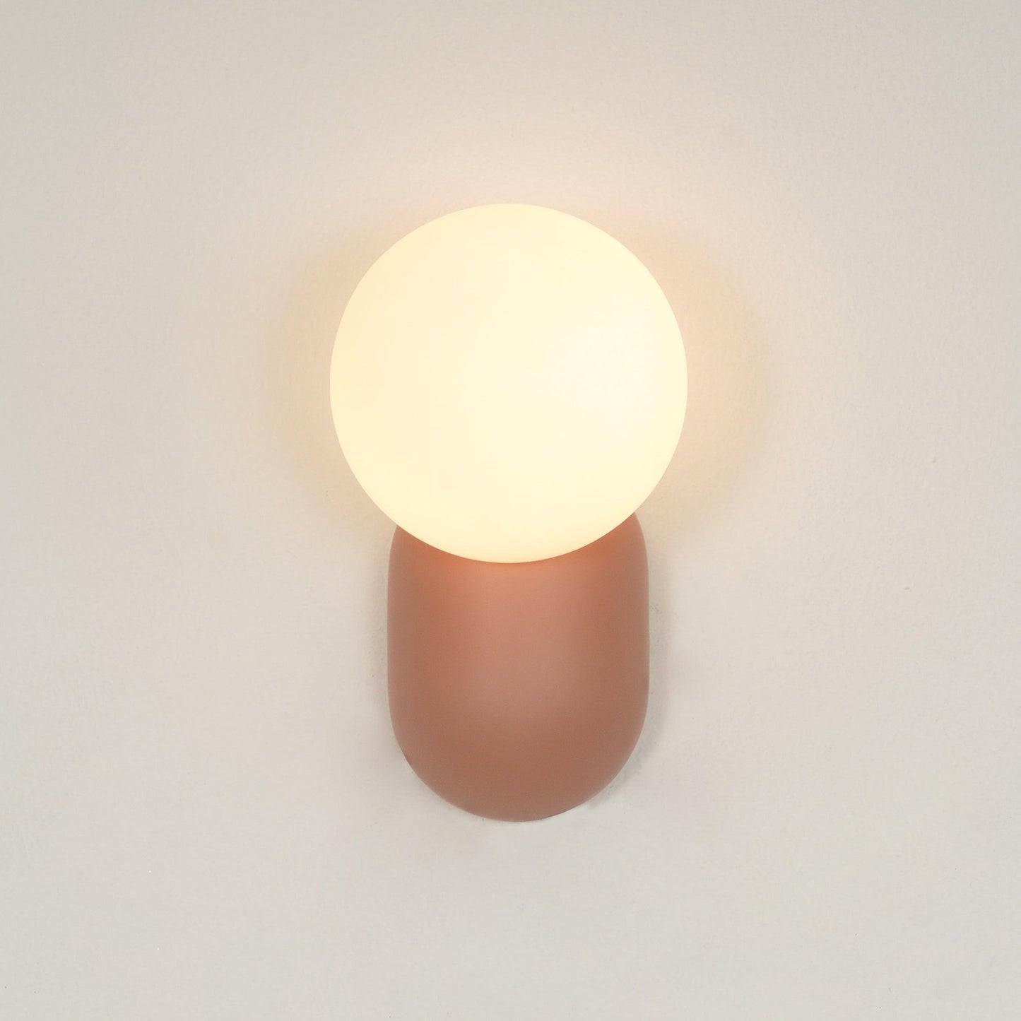 Stylish LED Resin Wall Light