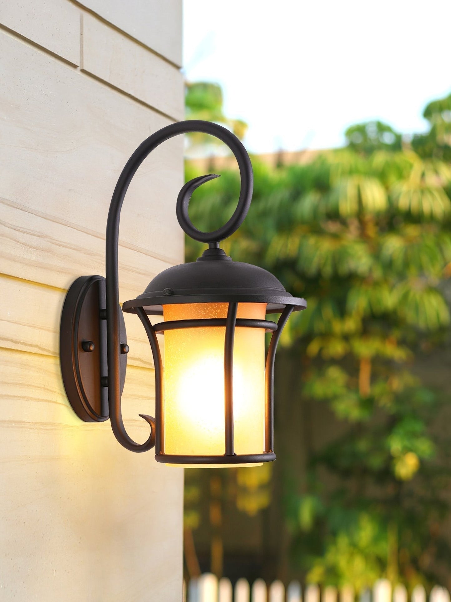 Contemporary LED Wall Lamp