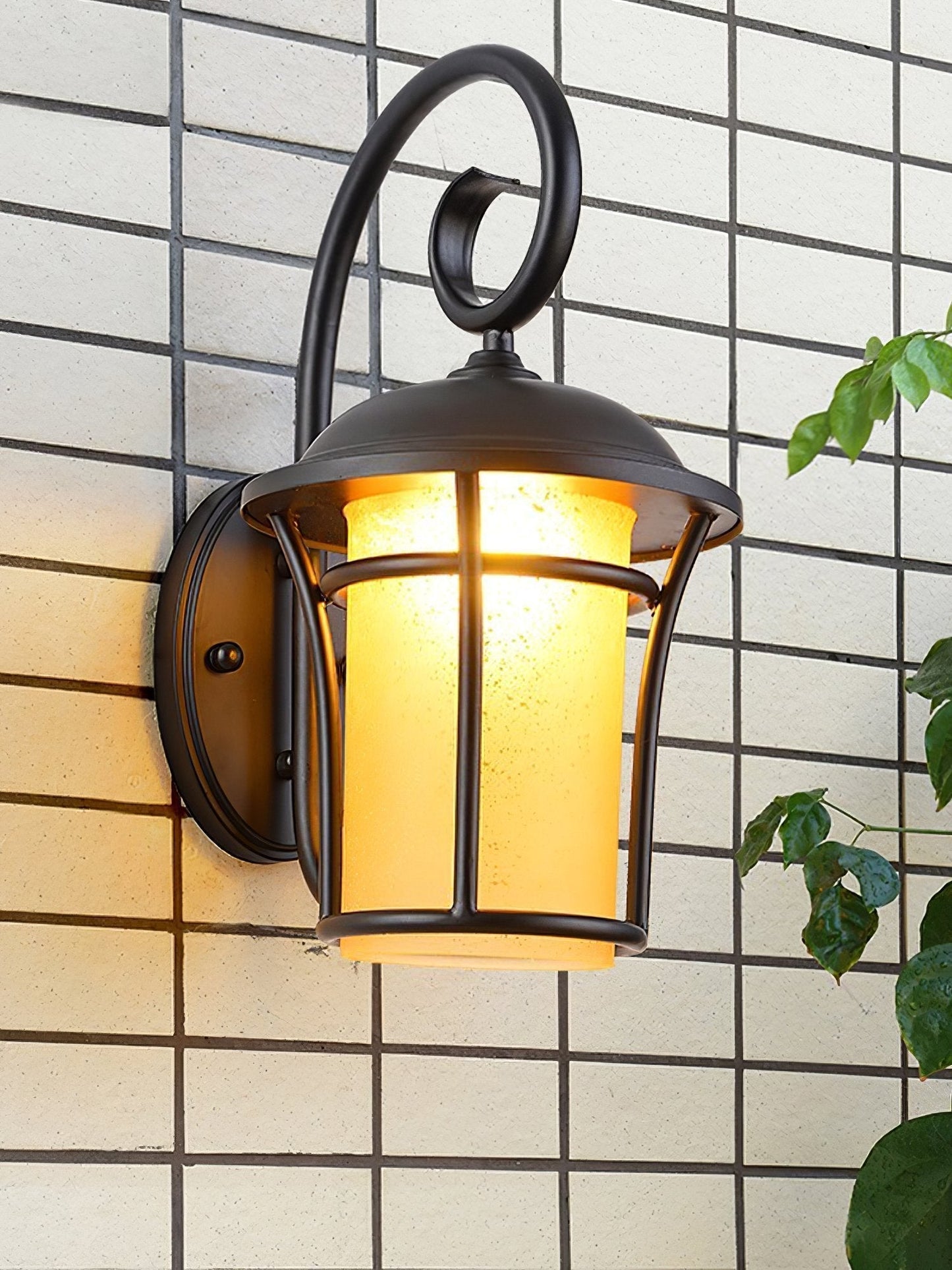 Contemporary LED Wall Lamp