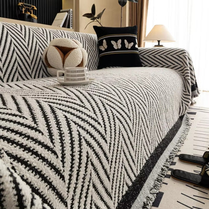 Plush Geometric Pattern Blanket Throw