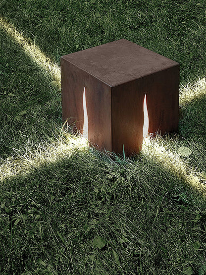 Bright Solar Garden Lamp