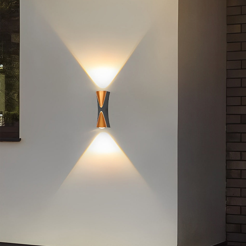 Bright Adjustable LED Outdoor Wall Light - Cofik