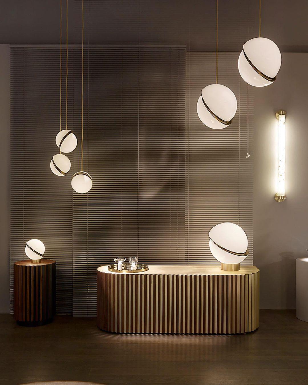 Stylish Curved Desk Lamp