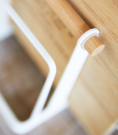 Compact Wooden Kitchen Board Holder