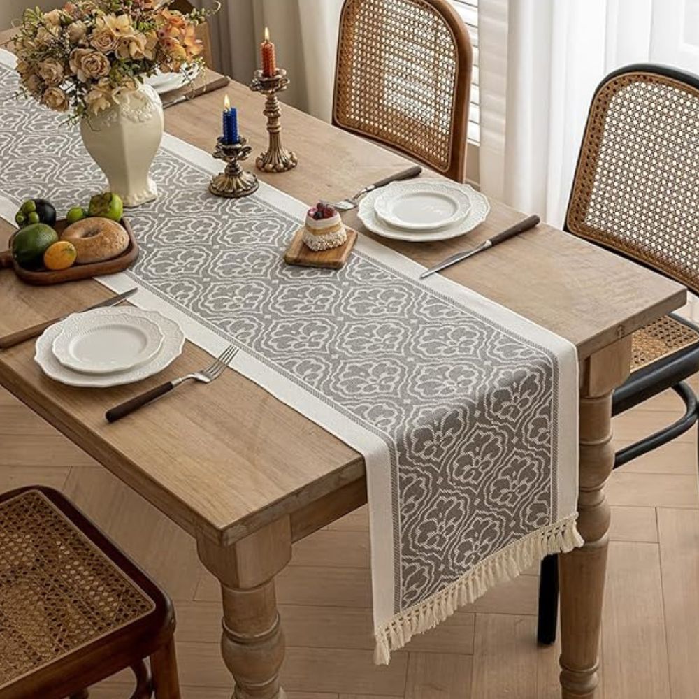 Elegant Desert Table Runner