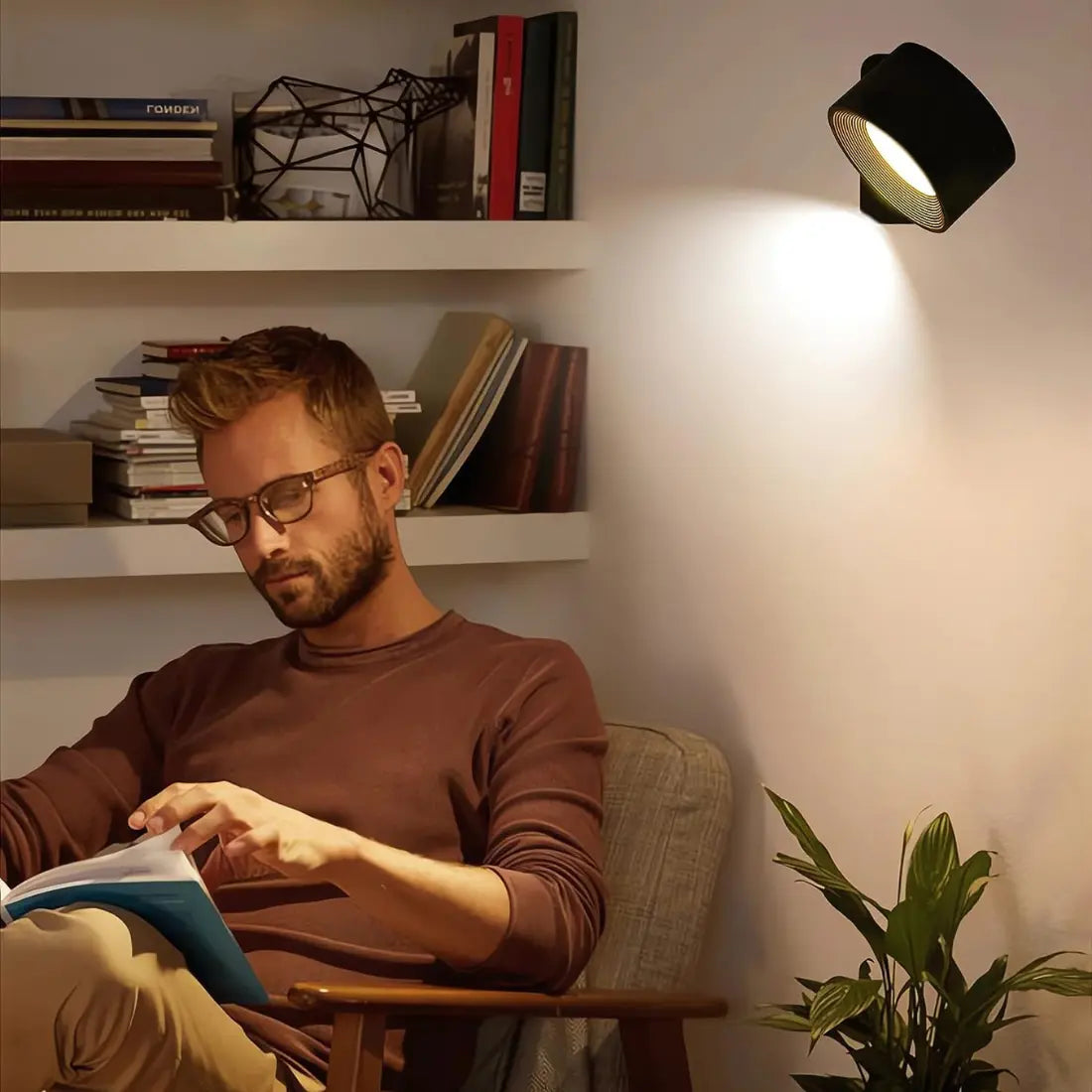 Cordless LED Rotating Wall Light