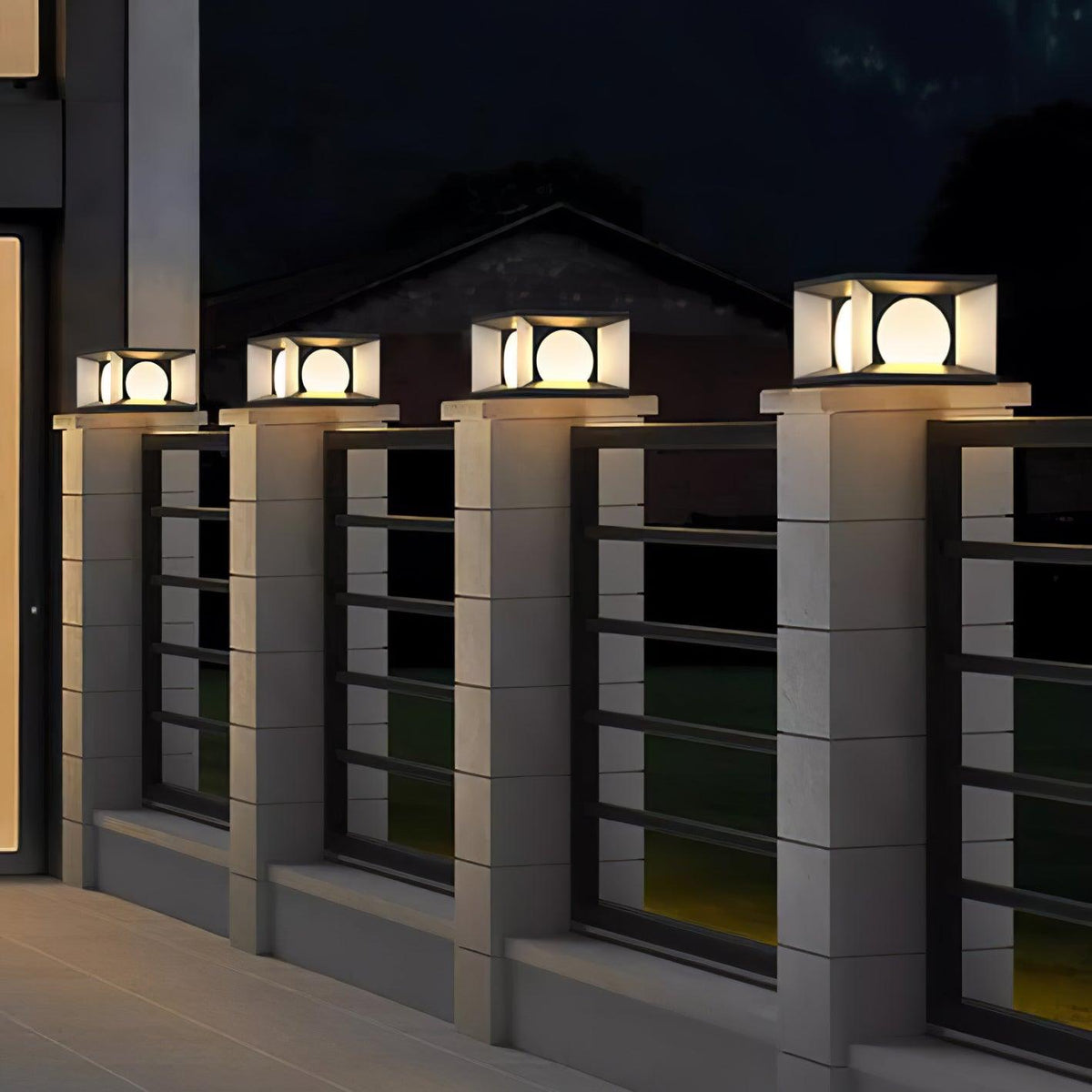 Stylish Garden Post Lamp