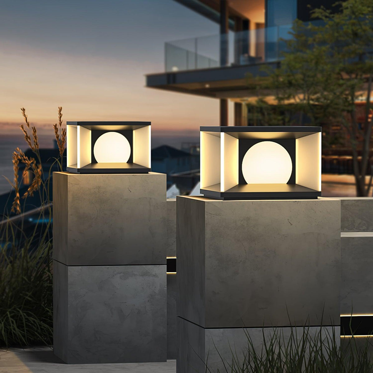 Stylish Garden Post Lamp