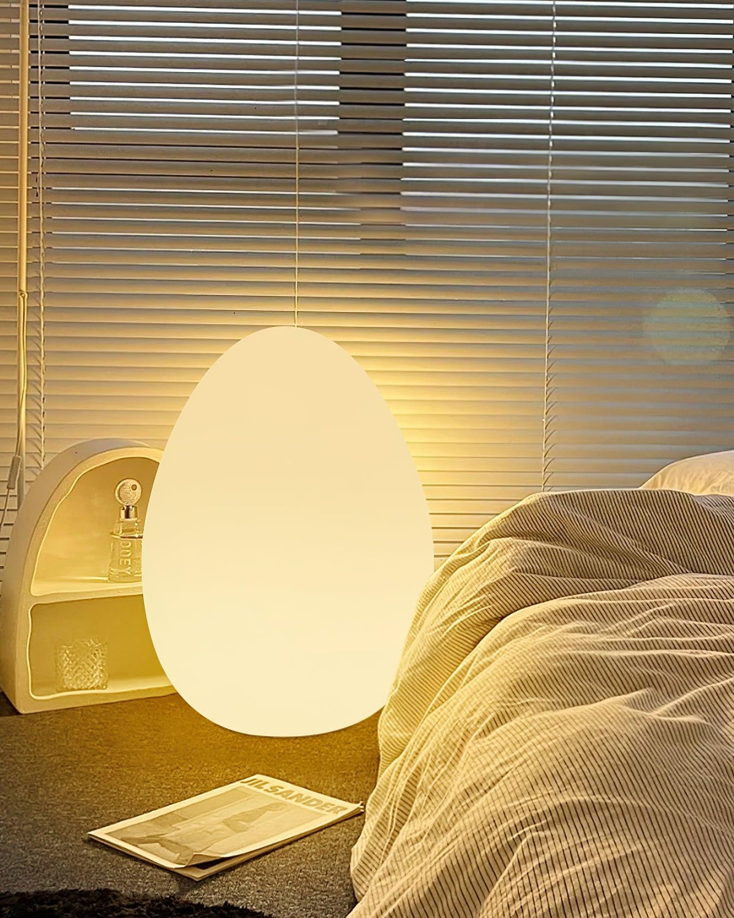 Simple White Desk Lamp