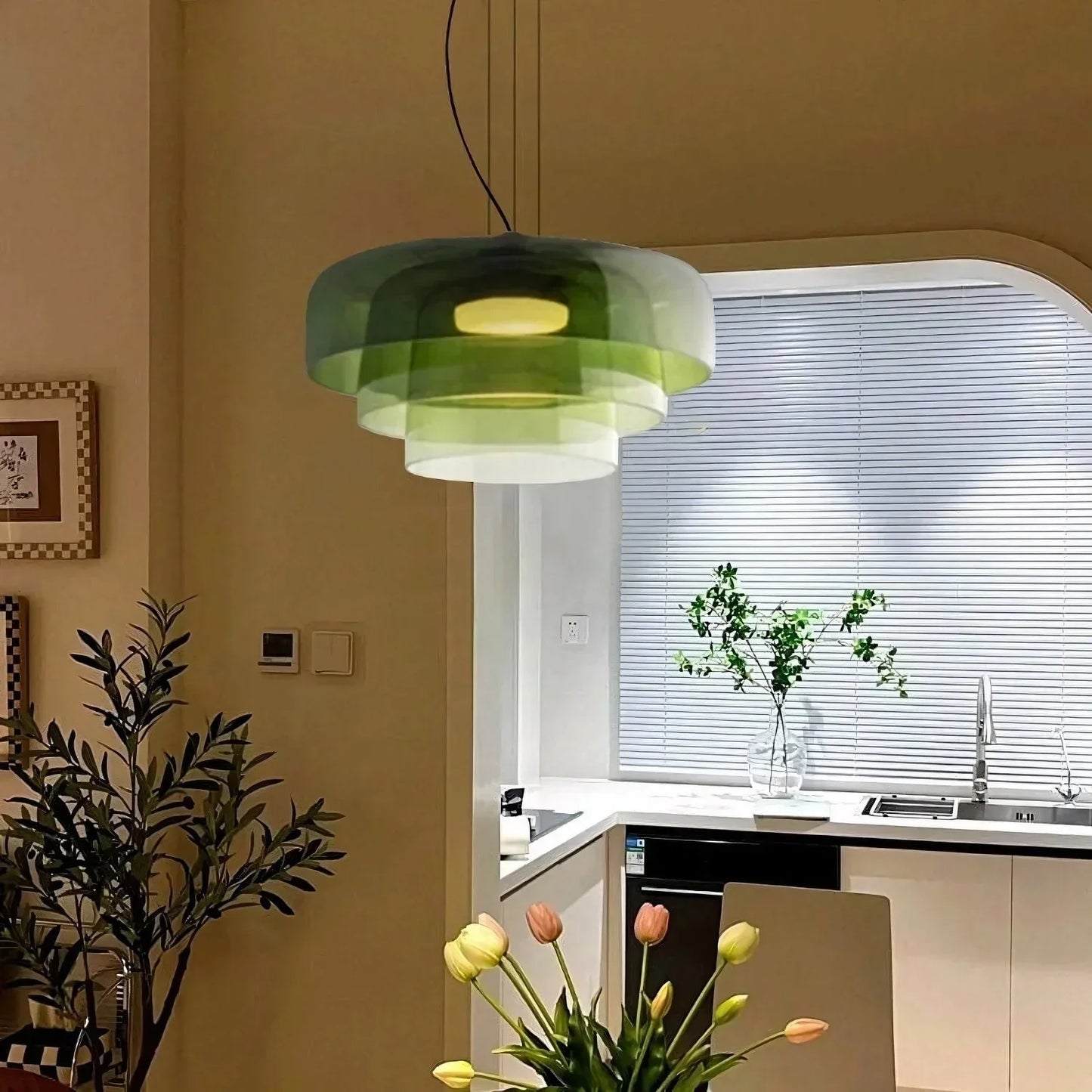 Elegant Glass Pendant Lamp for Dining Room