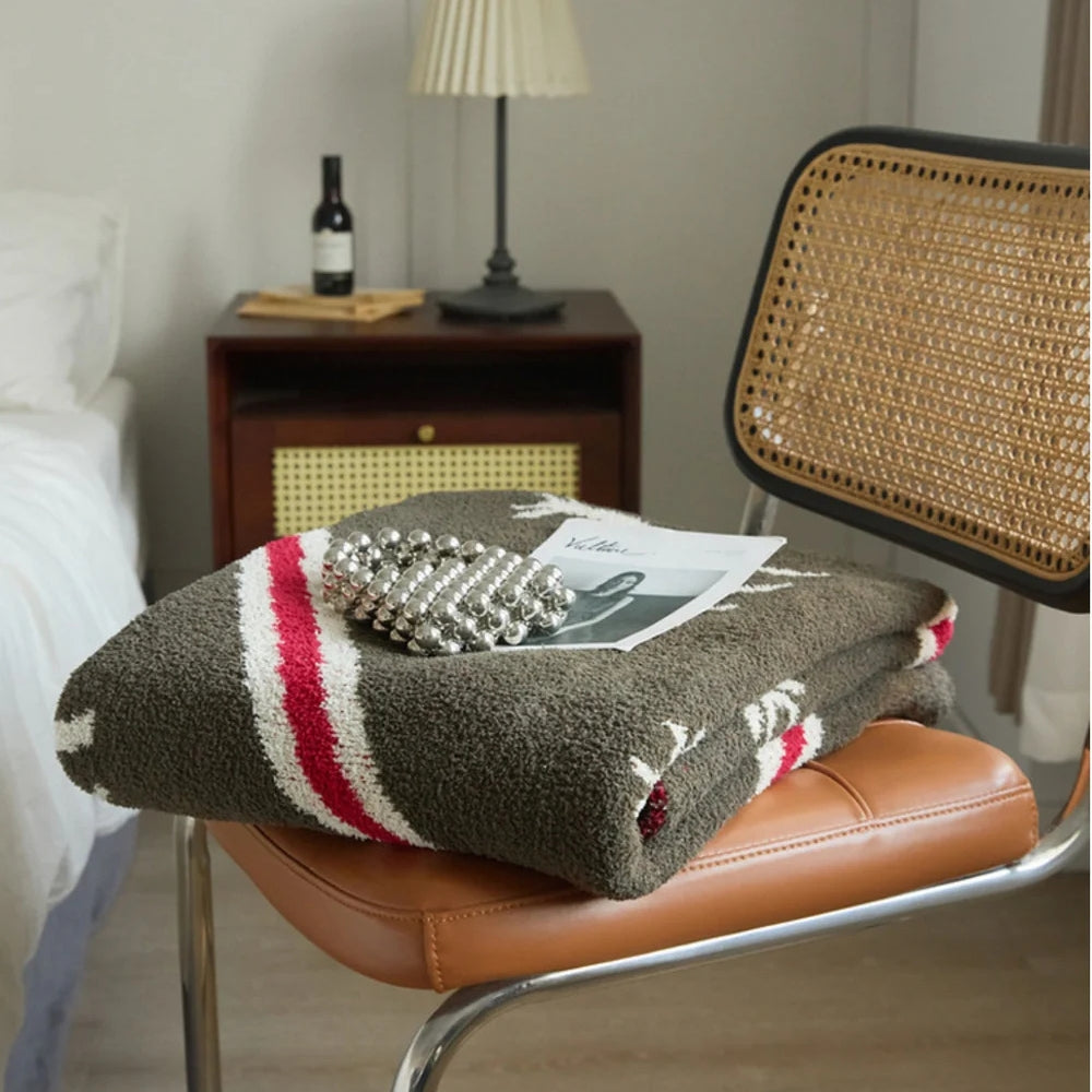 Cozy Animal Print Throw Blanket - Plush Microfiber Blanket
