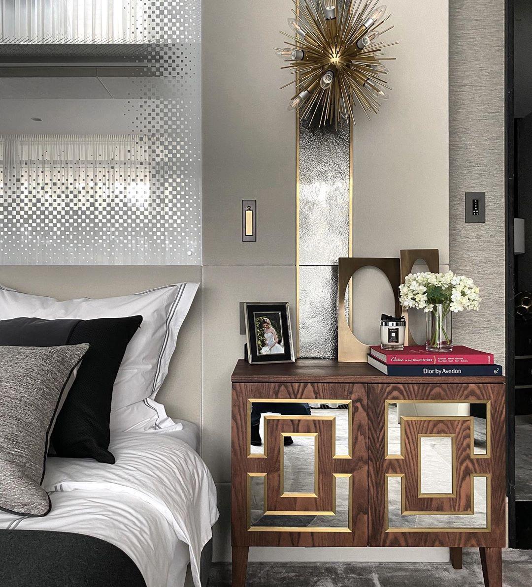 Wall Mount Bedside Reading Lamp Sconce
