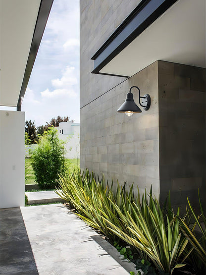 Rustic Garden Exterior Lamp