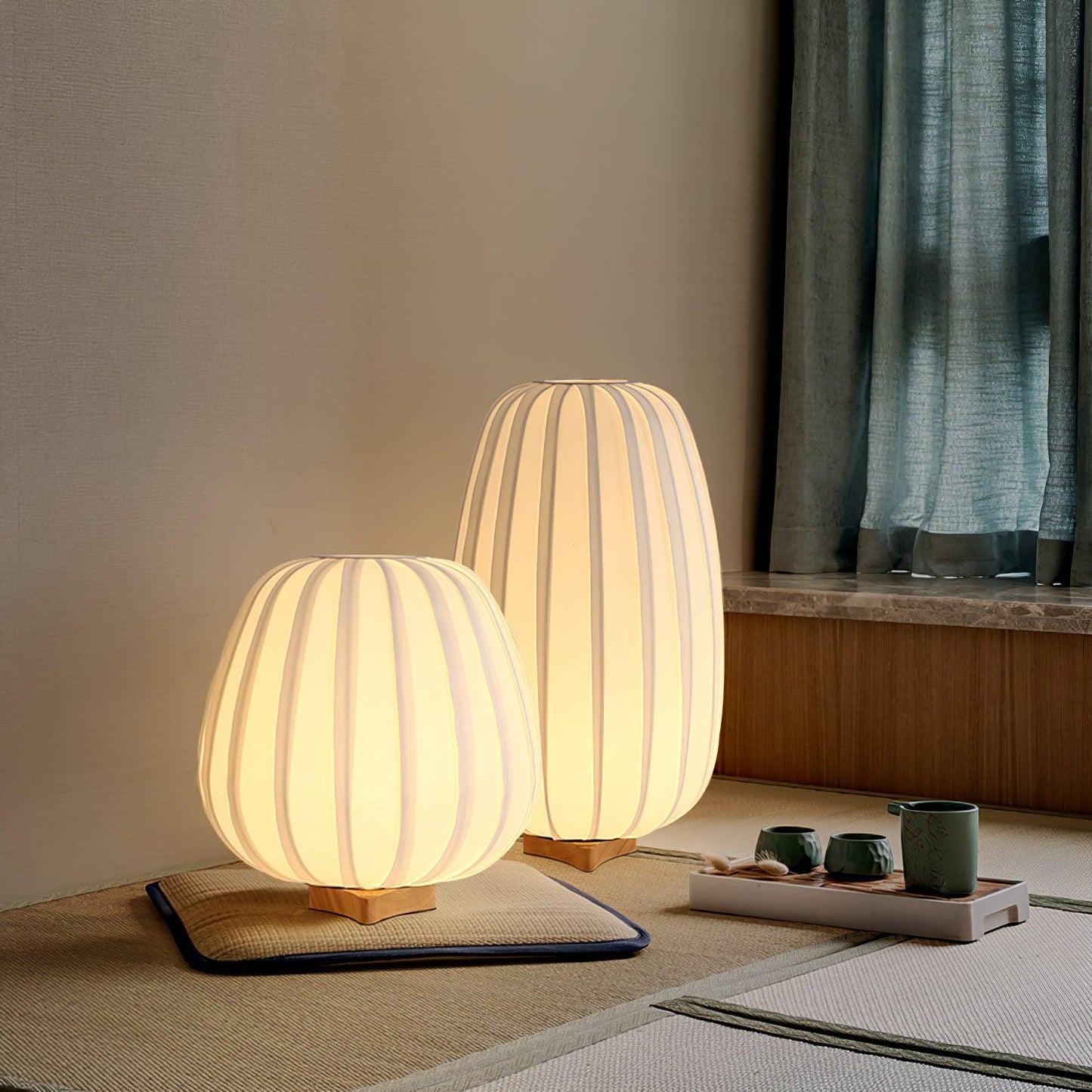 Simple Wooden Desk Lamp with Natural Base