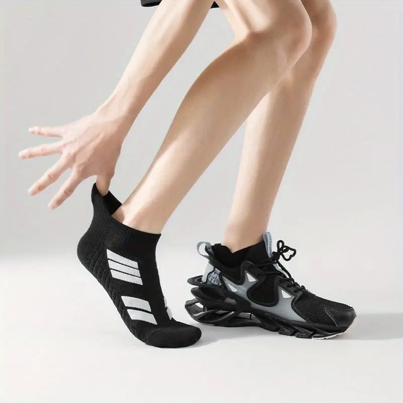 Comfortable Athletic Socks with Arch Support