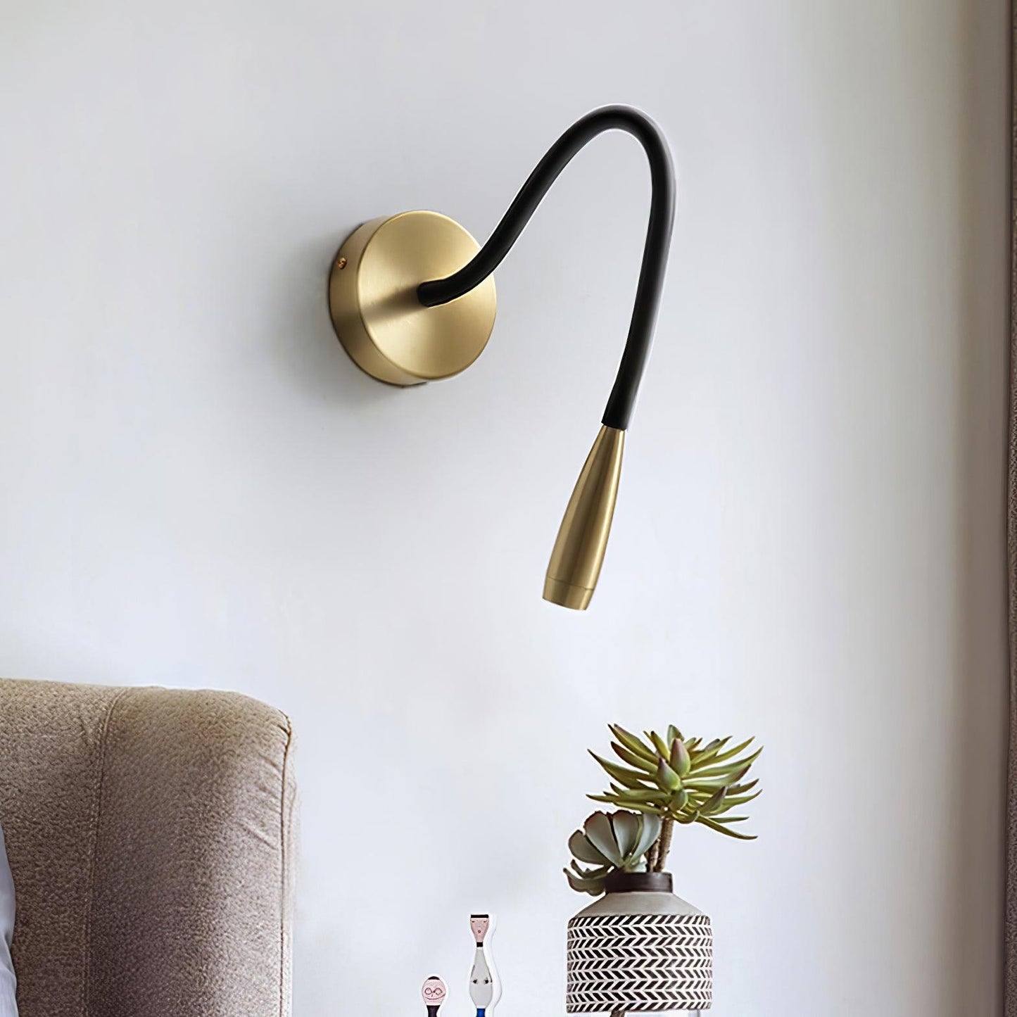 Adjustable Arm Sconce Wall Lamp