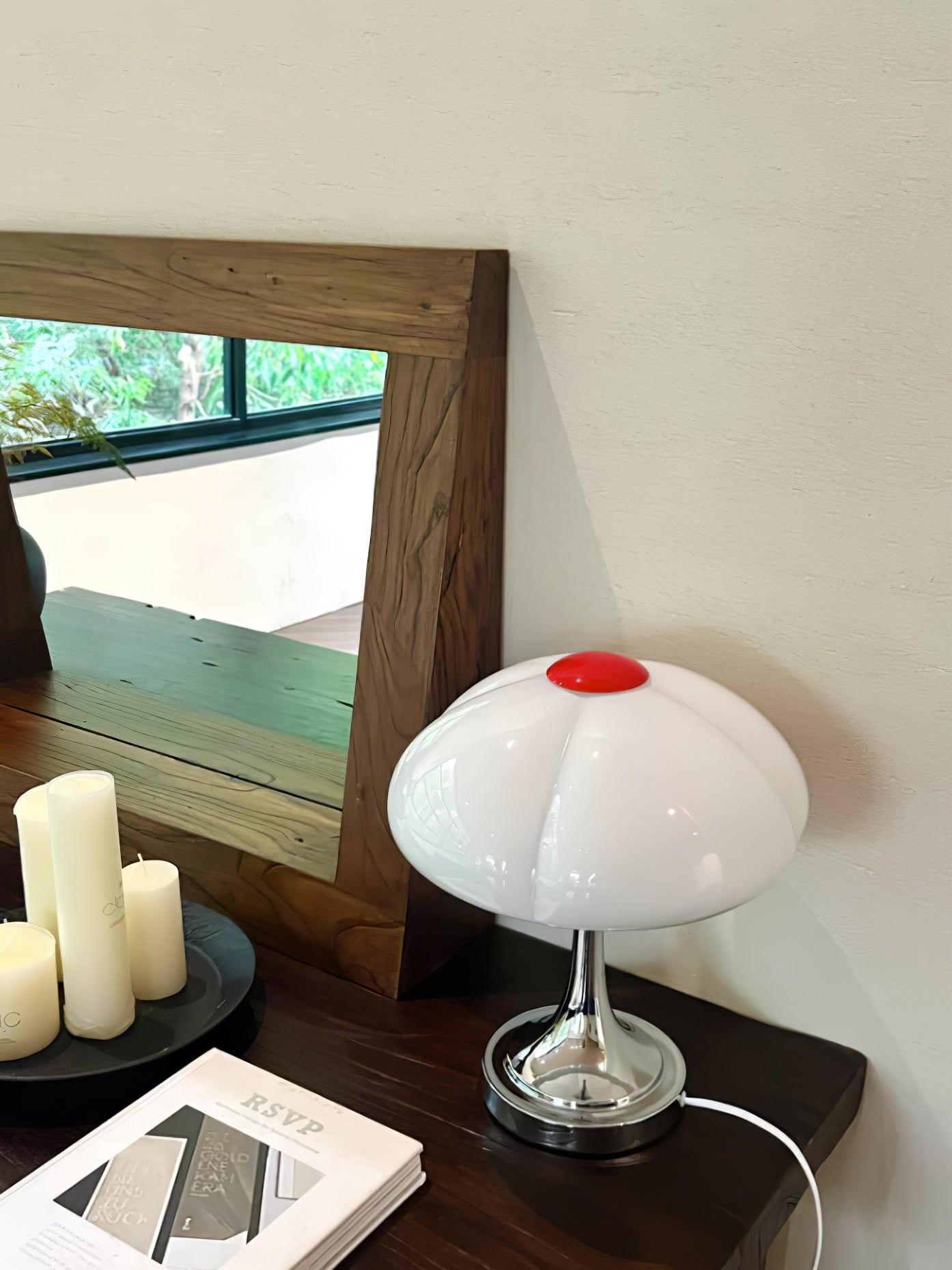 Delicate Flower Table Light