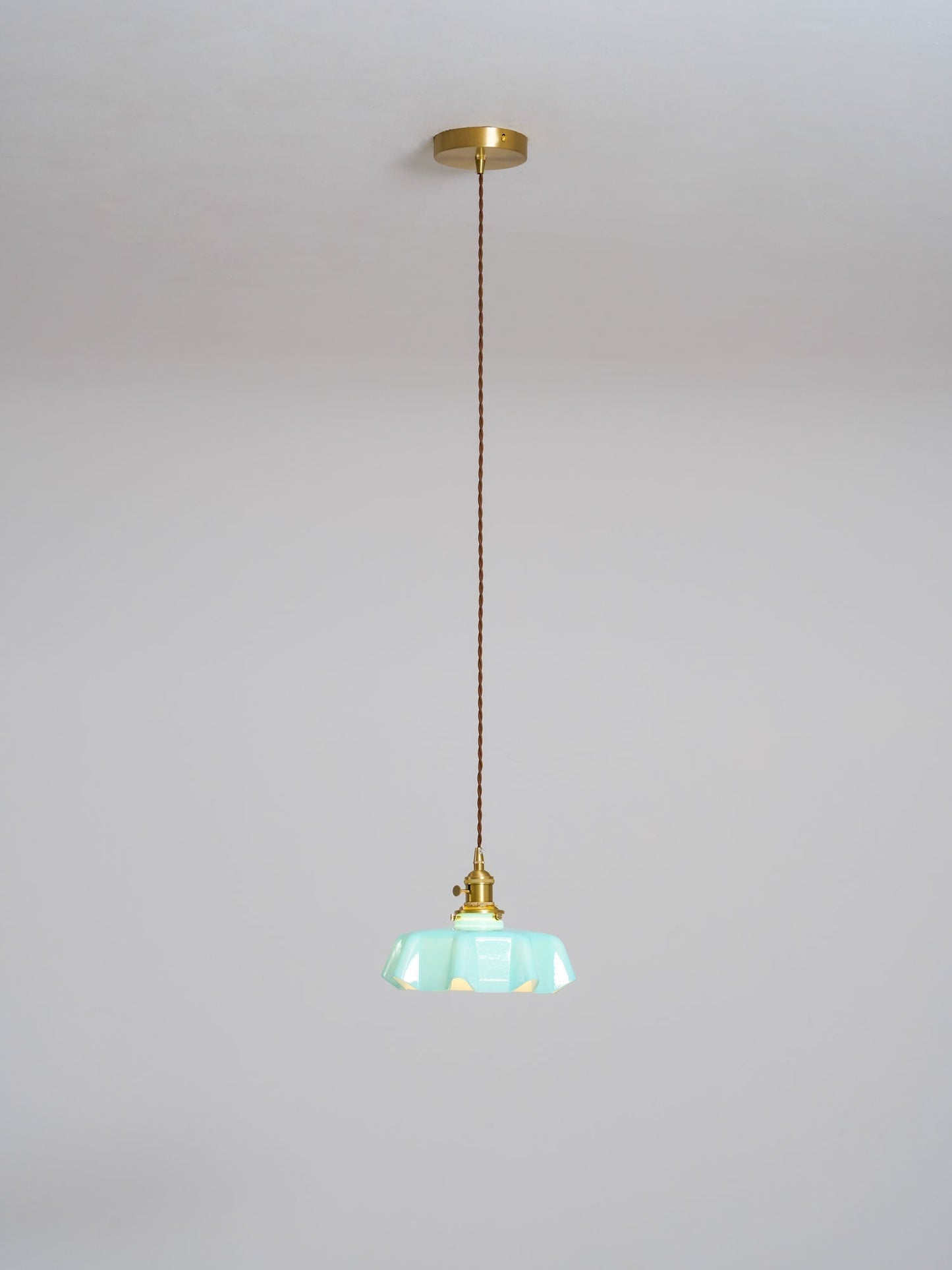 Classic Adjustable Pendant Light Fixture