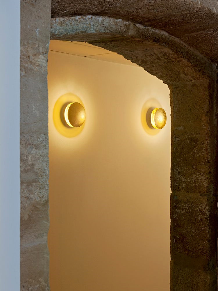 Stylish Mountable Light Fixture