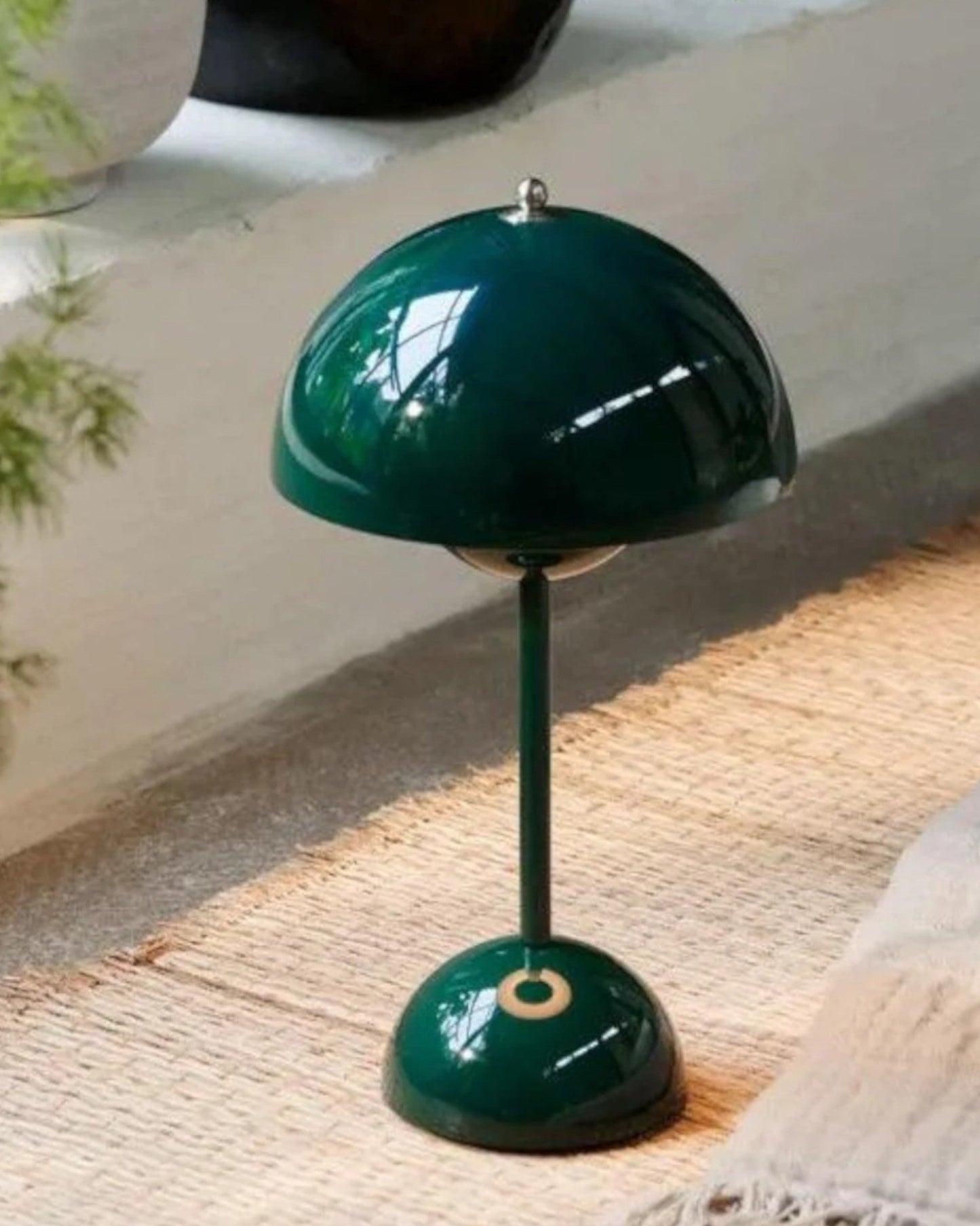 Modern Dimmable Metal Desk Lamp