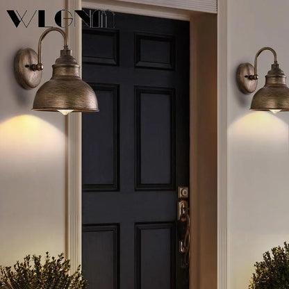 Classic Outdoor Wall Lantern