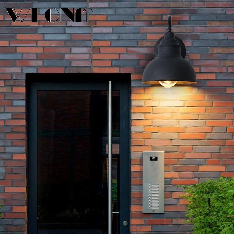 Classic Outdoor Wall Lantern