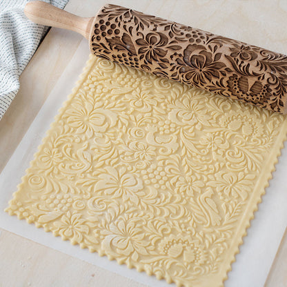 Classic Wooden Rolling Pin with Holiday Designs