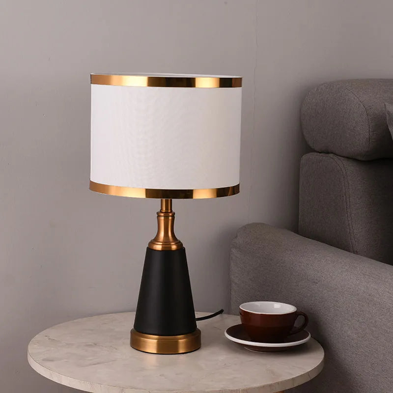 Luxury Gold Metal LED Bedside Table Lamp
