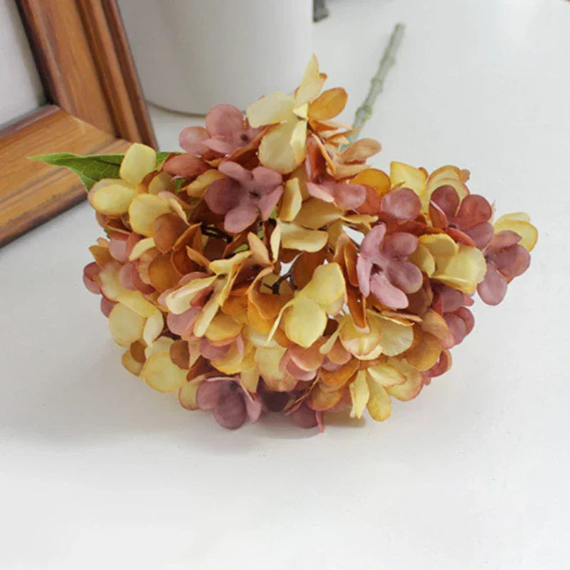 Luxurious Floral Home Decor