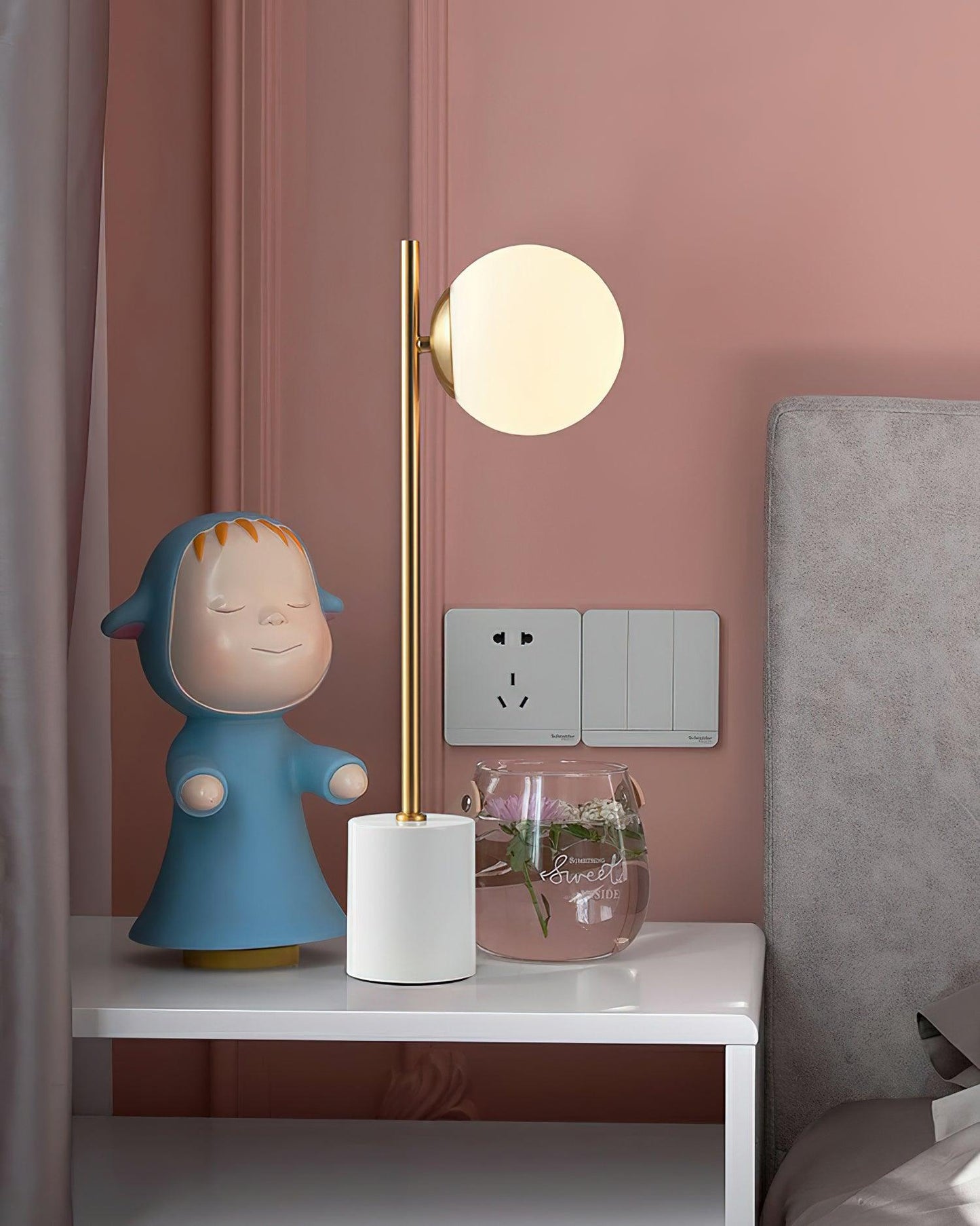 Classic Round Floor Lamp