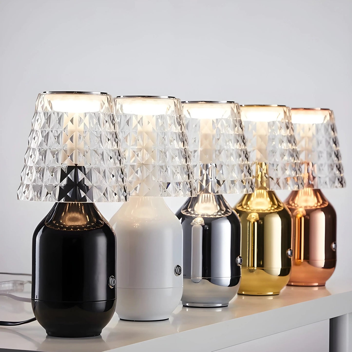 Sleek Wireless Table Light