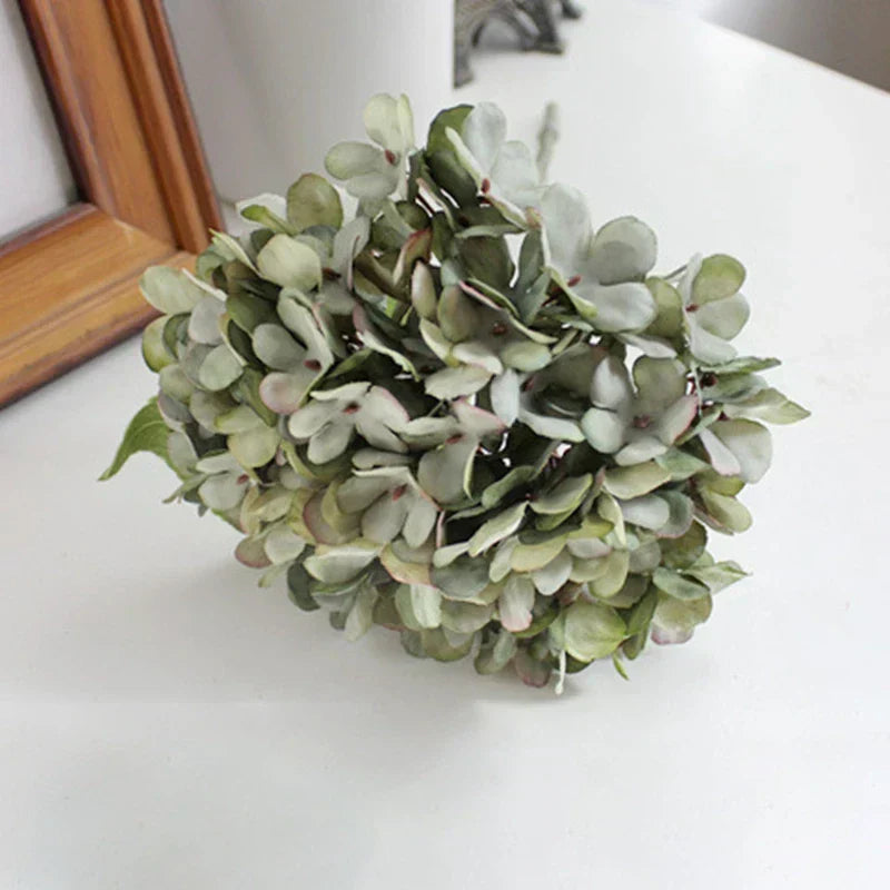 Luxurious Floral Home Decor