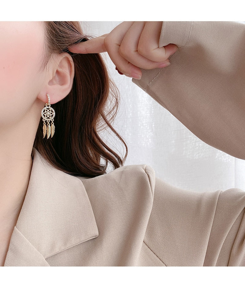 Luxurious 14k Gold Stud Earrings