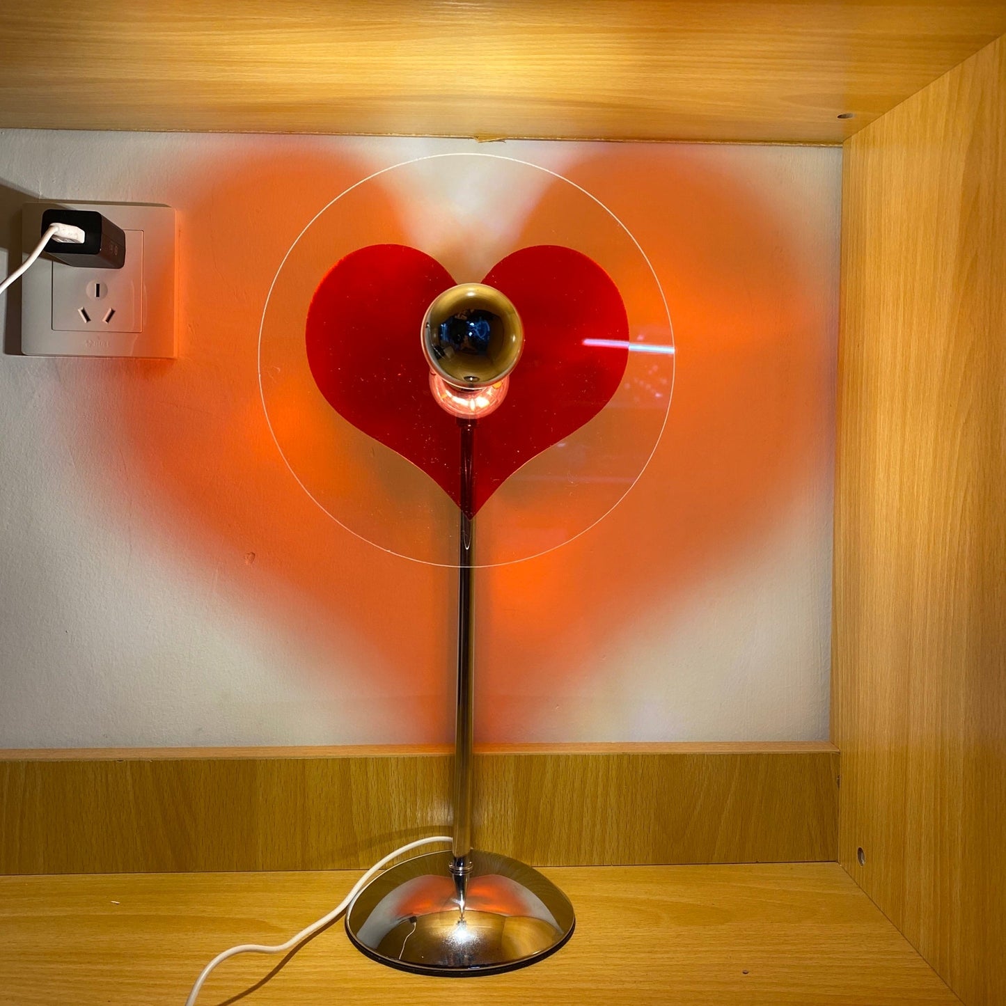 Slim Rechargeable LED Table Lamp