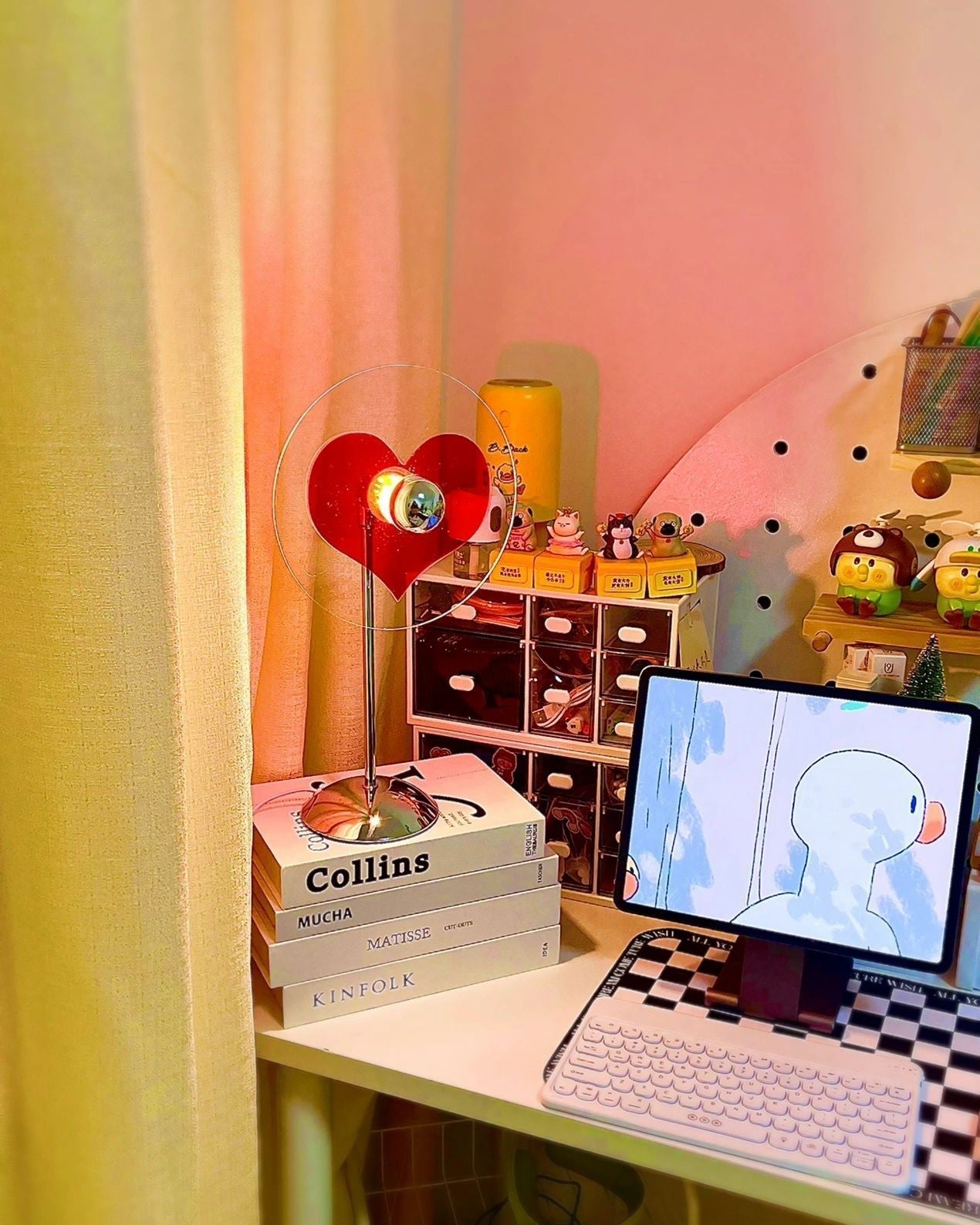 Slim Rechargeable LED Table Lamp