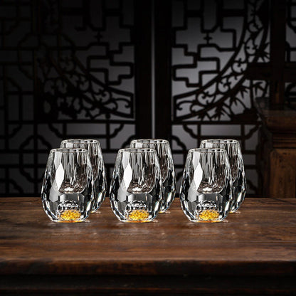 Elegant Crystal Whisky Glasses with Gold Accents