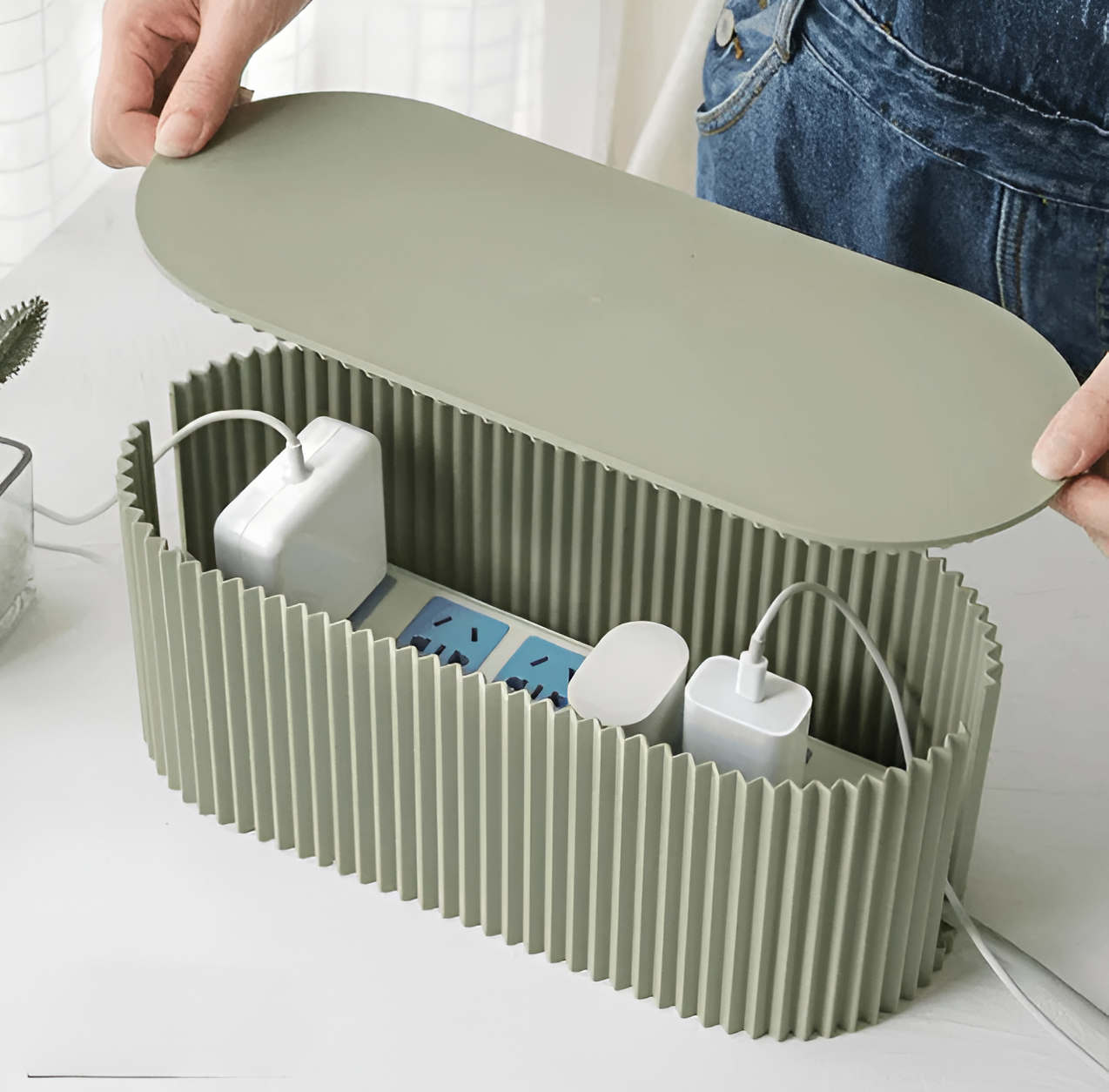 Simple Cute Cable Organizer Box - Cofik