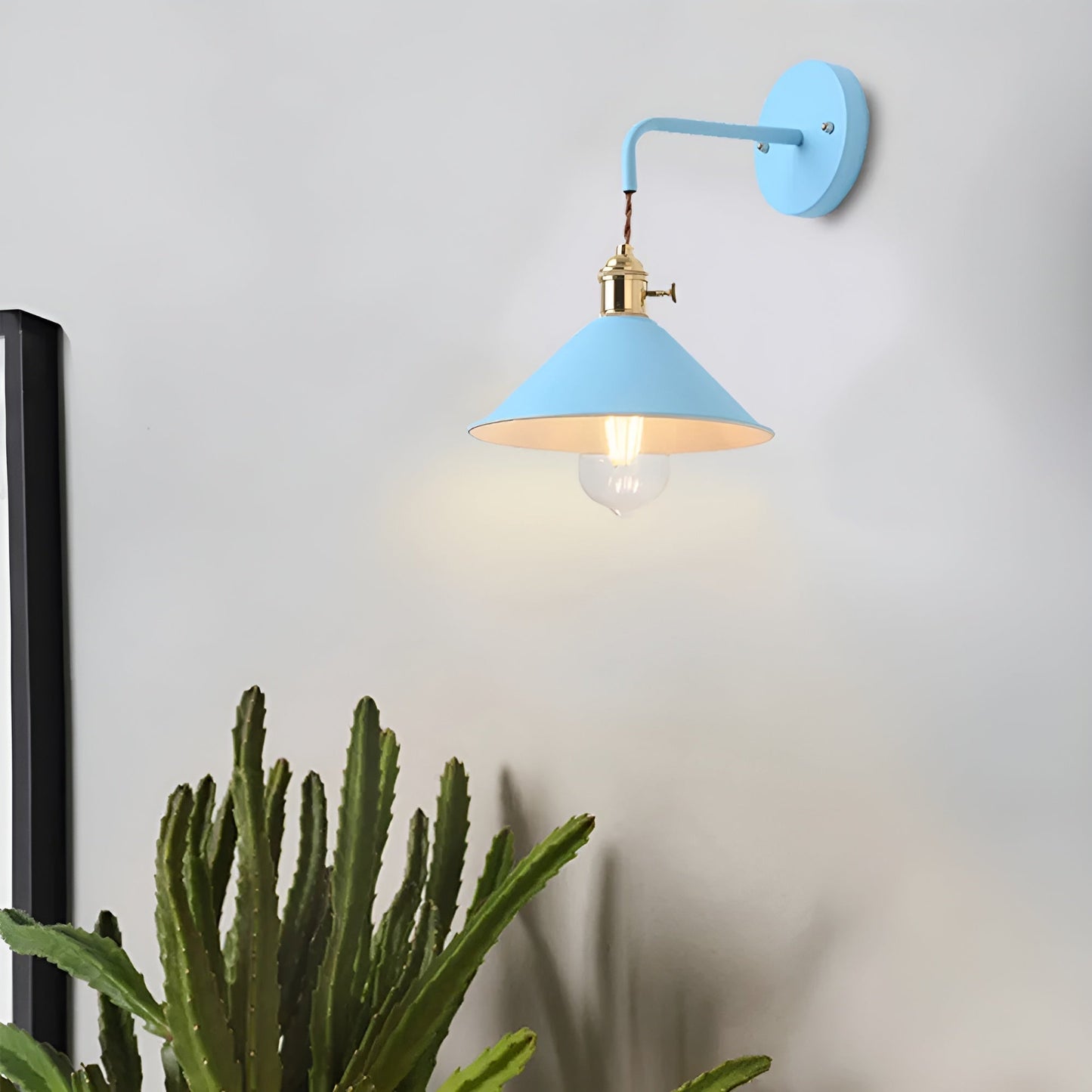 Classic Metal Cone Wall Light