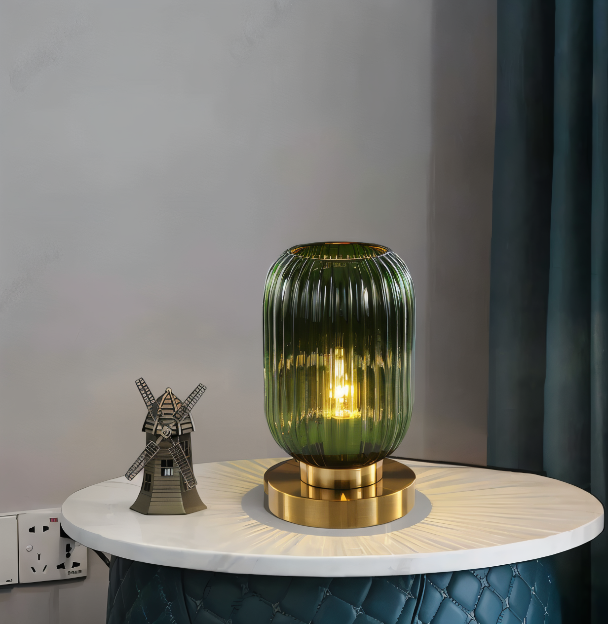 Contemporary Glass Table Light Noxord